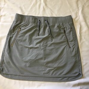 Athleta skirt size s